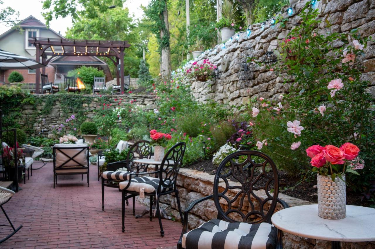 Inn At Rose Hall Eureka Springs Exterior photo