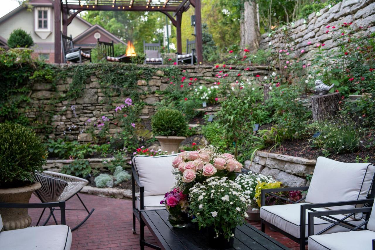 Inn At Rose Hall Eureka Springs Exterior photo